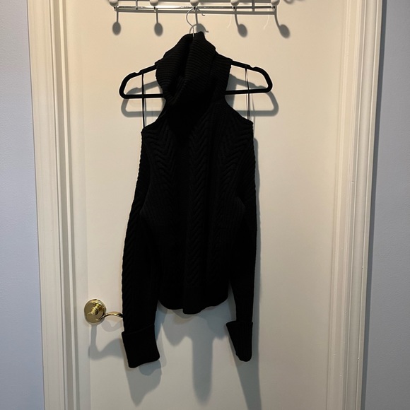 Paige Cold-shoulder Sweater - Picture 14 of 15